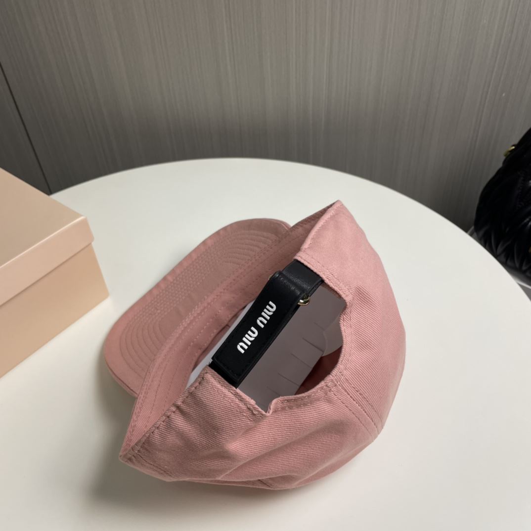 Miu Miu Caps